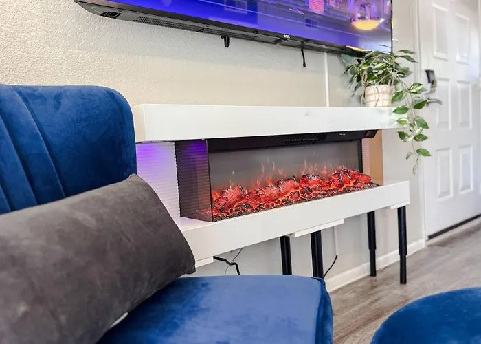Apartament Designer Retreat - King Bed, Pool, Gym *